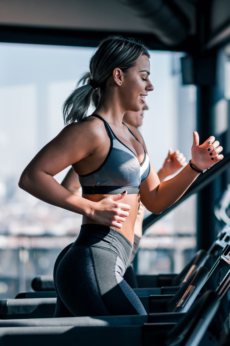 The ultimate guide to running on a treadmill + 5 treadmill workouts